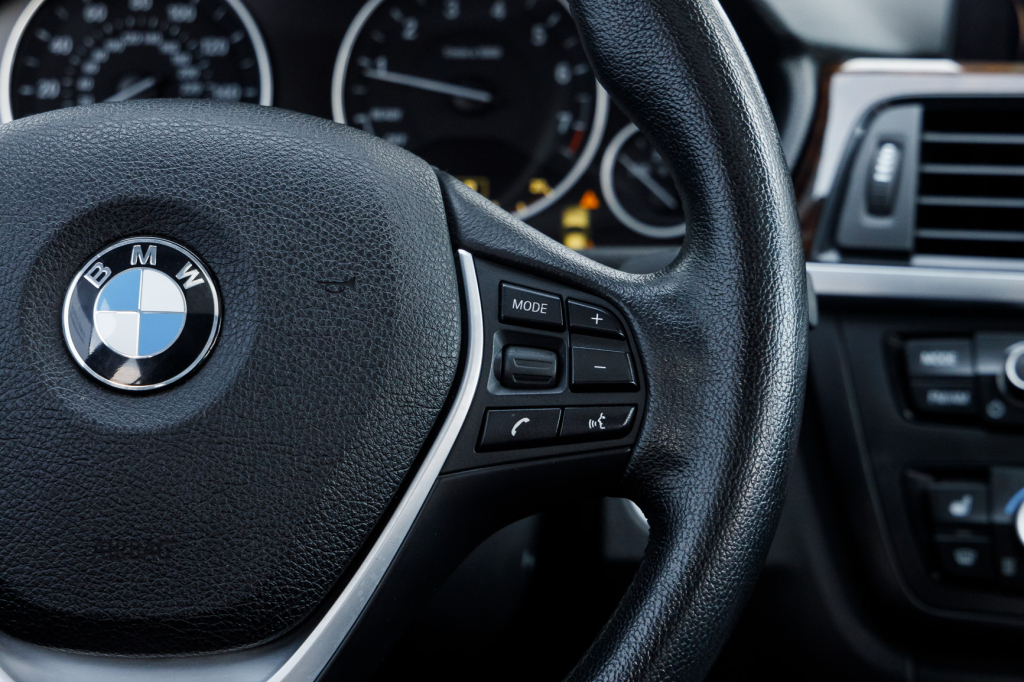 BMW 328 xDrive 2014 фото 17