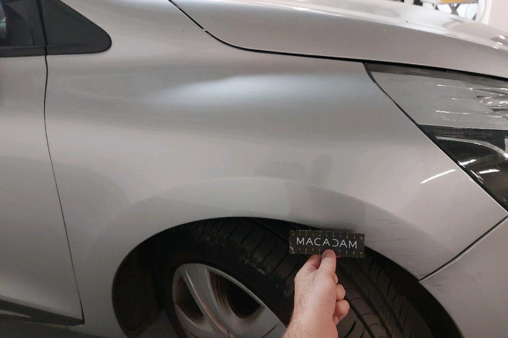 Renault Clio 2015 фото 18