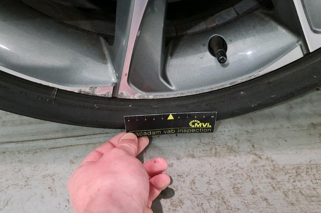 Volvo V60 2016 фото 39