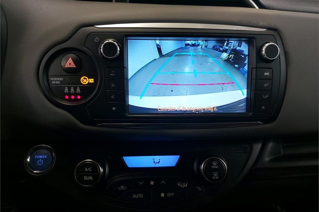 Toyota Yaris 2016 photo 3