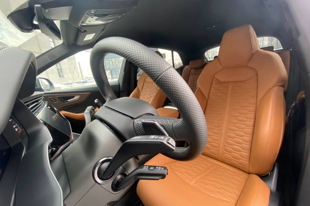 Audi RS Q8 2022 photo 8