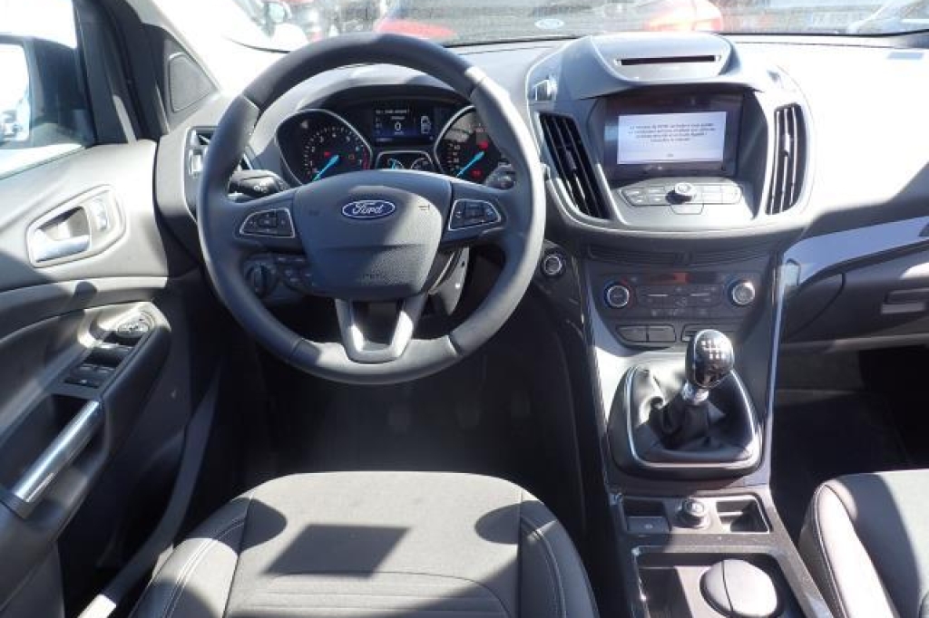 Ford Kuga 2019 photo 1