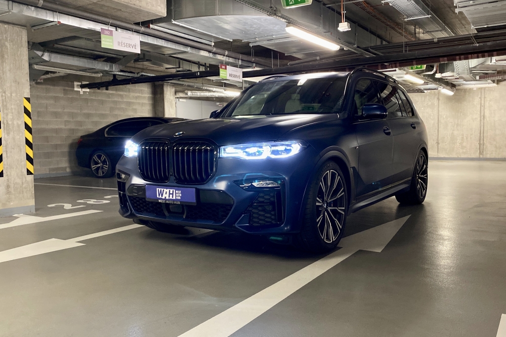 BMW X7 M50D 2021 photo 2