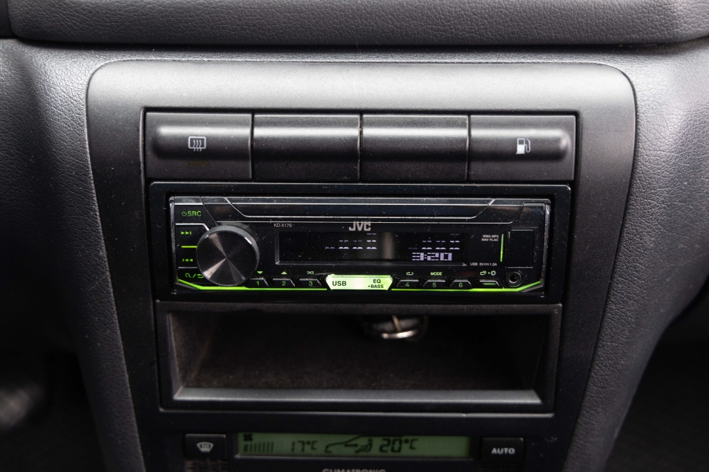 Skoda Octavia 2006 фото 17