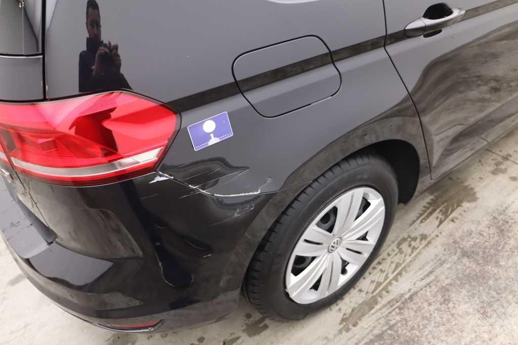 Volkswagen Touran 2016 photo 33