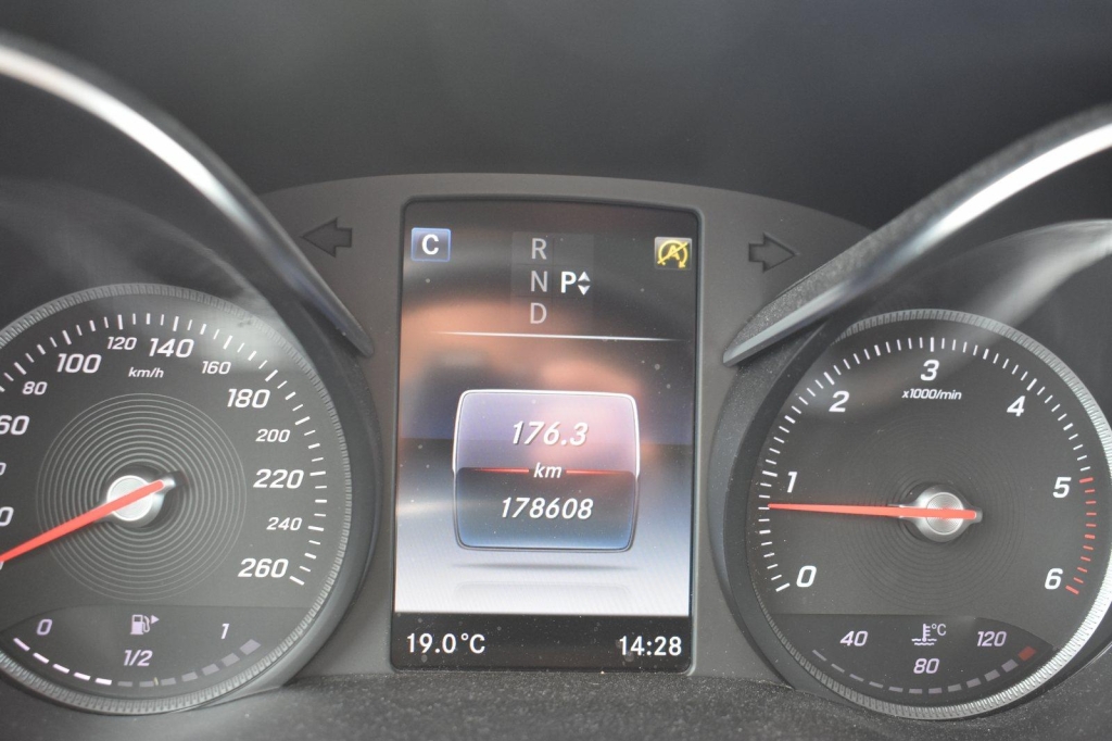 Mercedes-Benz GLC-Klasse 2018 photo 1