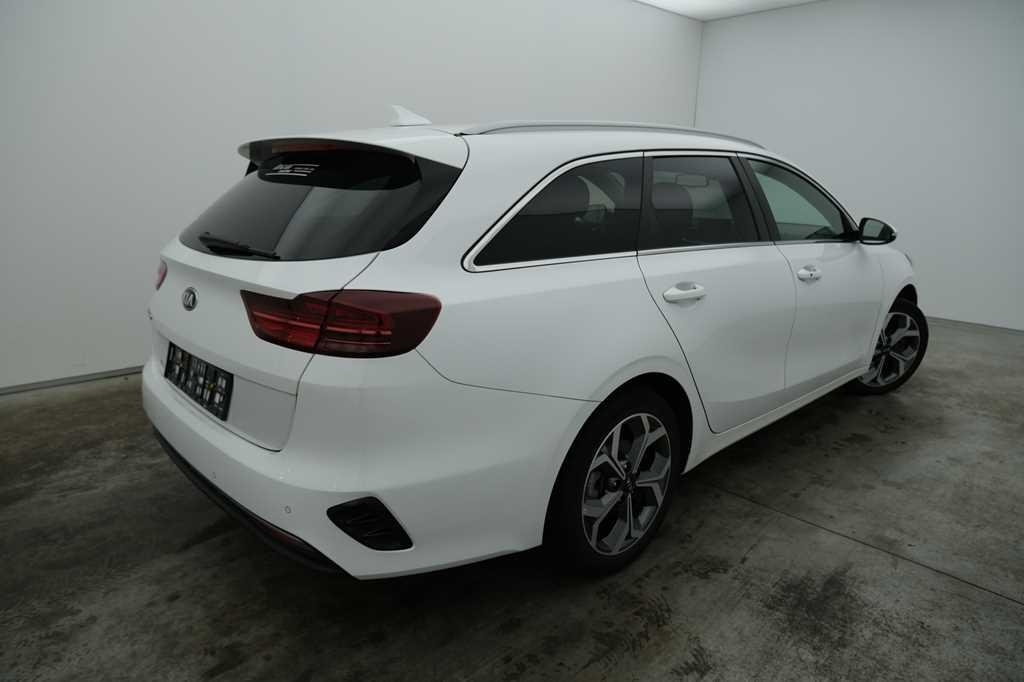 Kia Ceed Sportwagon 2020 photo 1