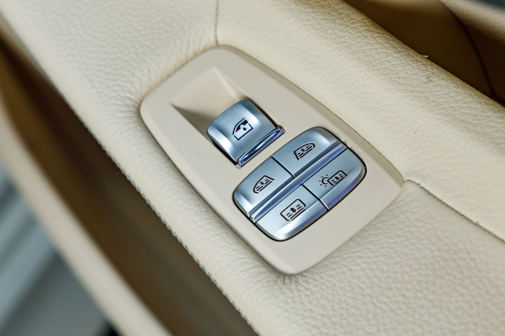 BMW 740 2016 photo 60