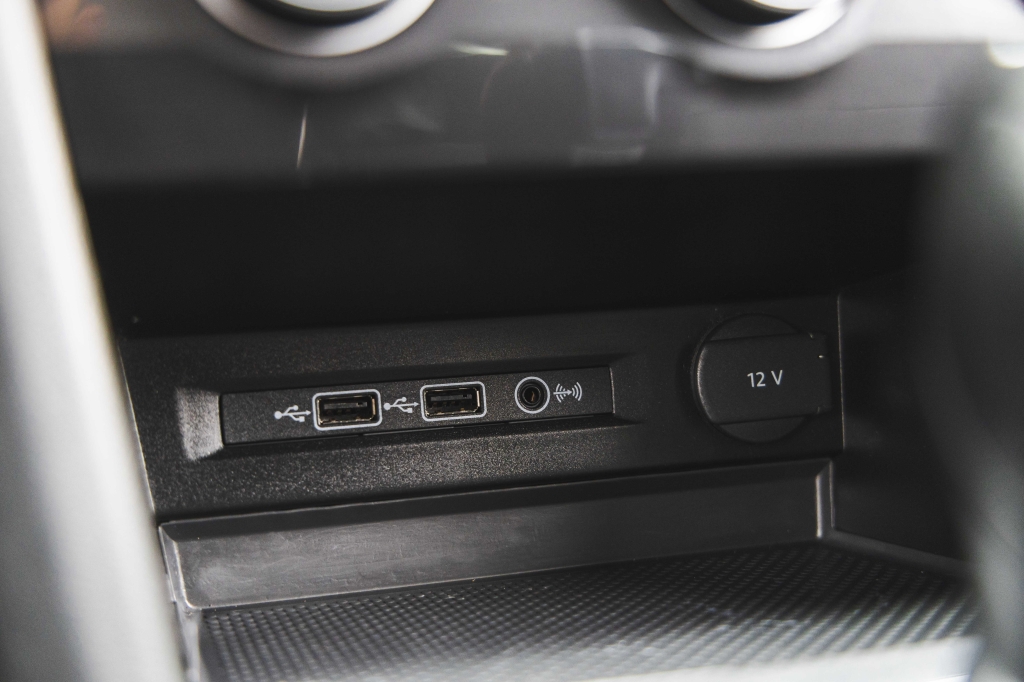 Volkswagen Tiguan SE 2018 photo 24