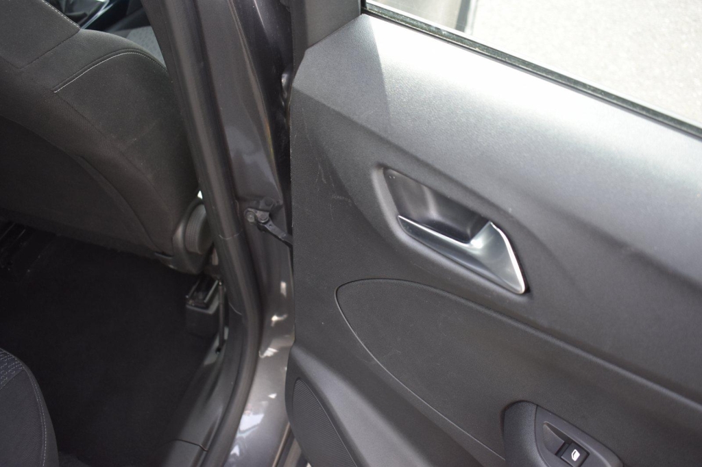 Opel Crossland X 2019 photo 36