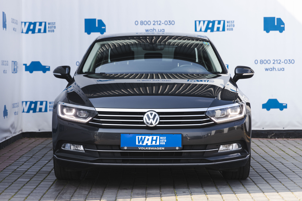 Volkswagen Passat R-Line 4Motion 2018 photo 1