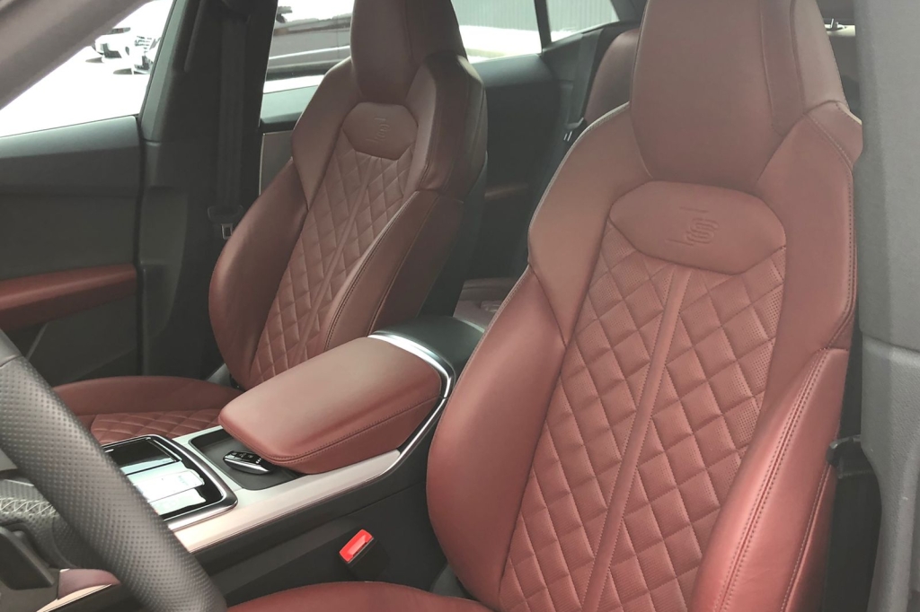 Audi SQ8 2021 фото 24