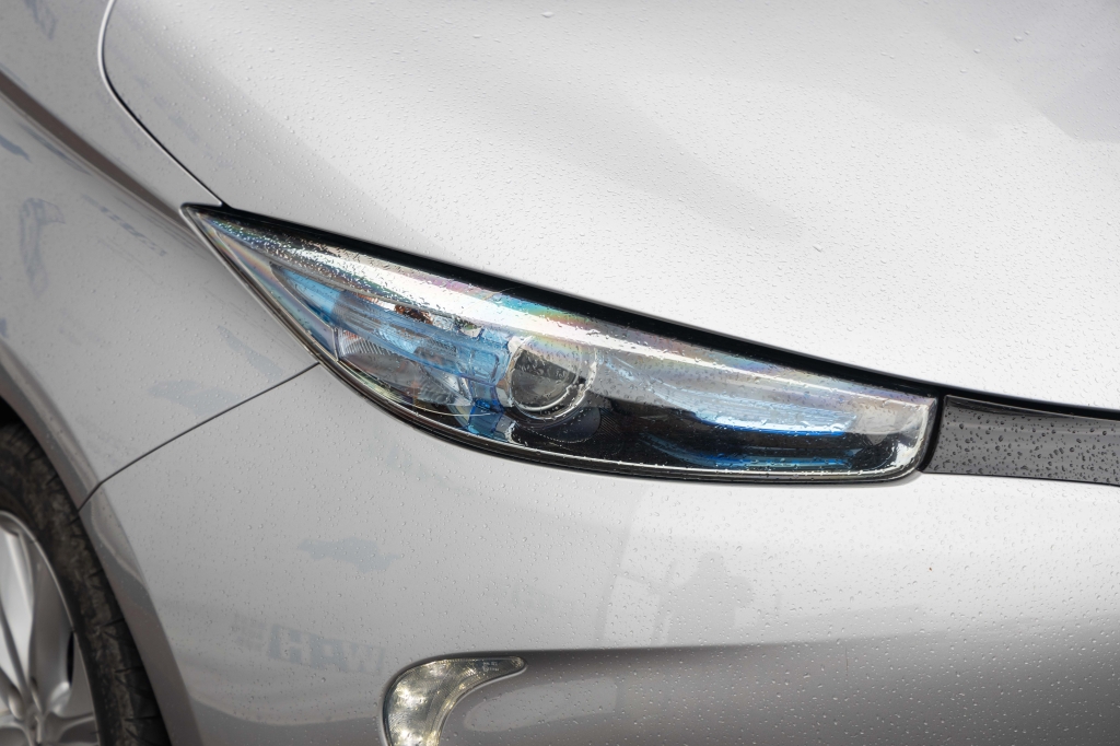 Renault Zoe 2015 фото 4