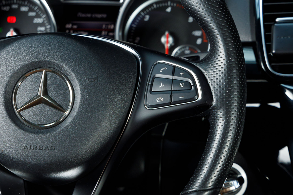 Mercedes-Benz GLE 250 ML250 CDI BlueTEC 2017 photo 20