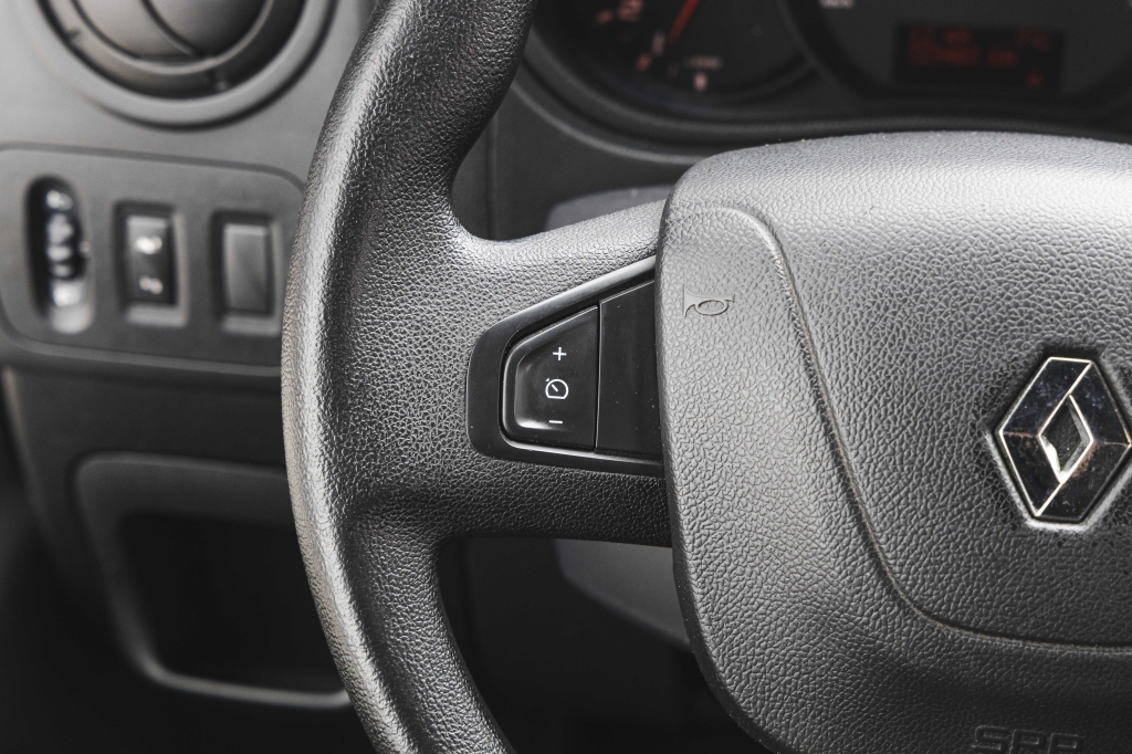 Renault Master 2019 фото 17