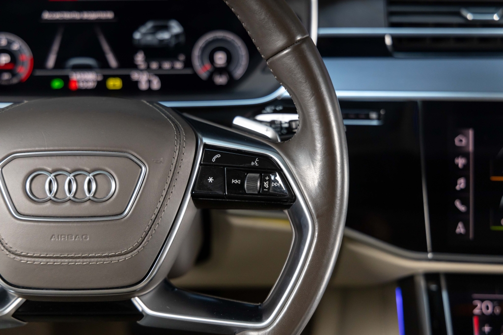 Audi A8 L 2018 фото Audi A8 L 2018 фото 23