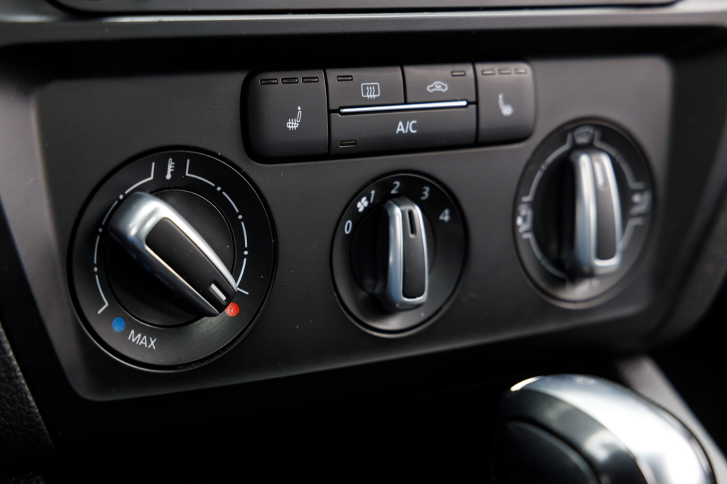 Volkswagen Jetta S 2017 фото 18