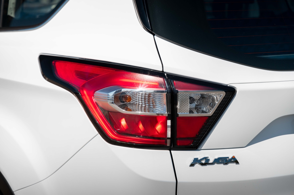 Ford Kuga 2019 фото 10