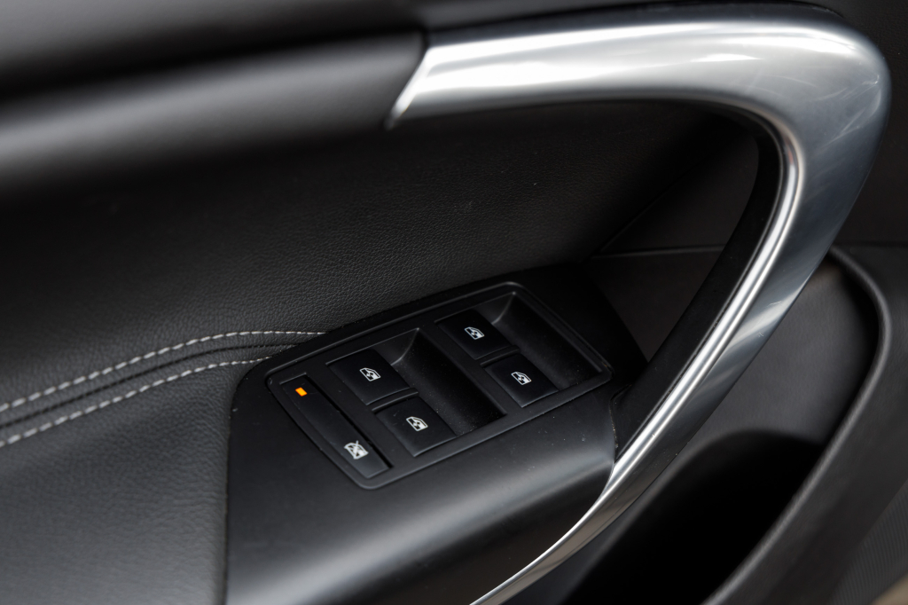 Opel Insignia фото 27