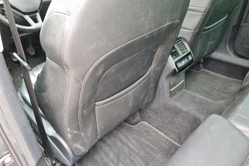 Skoda Superb Combi 2017 фото 16