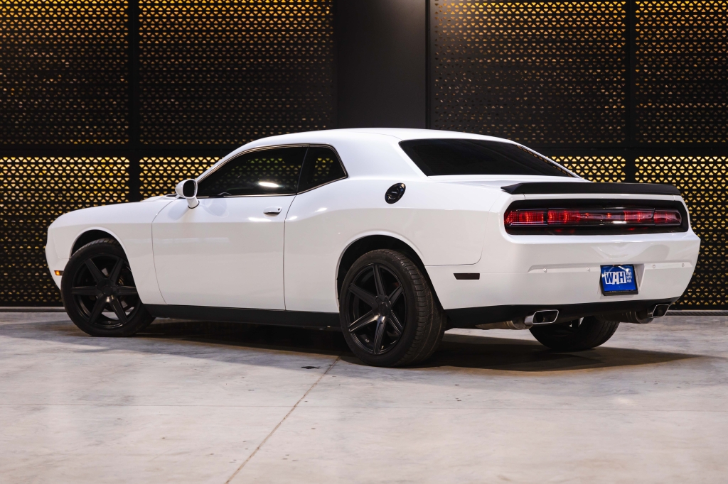 Dodge Challenger 2013 фото 12