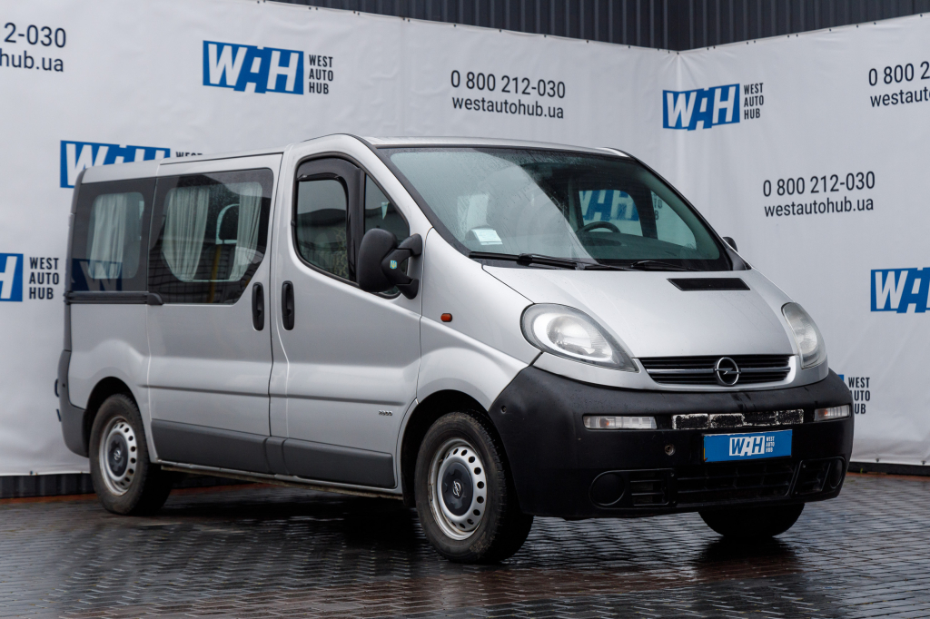 Opel Vivaro photo 2