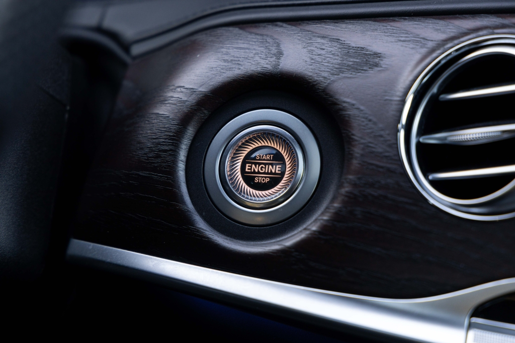 Mercedes-Benz S-Class S400d 2018 фото Mercedes-Benz S-Class S400d 2018 фото 31