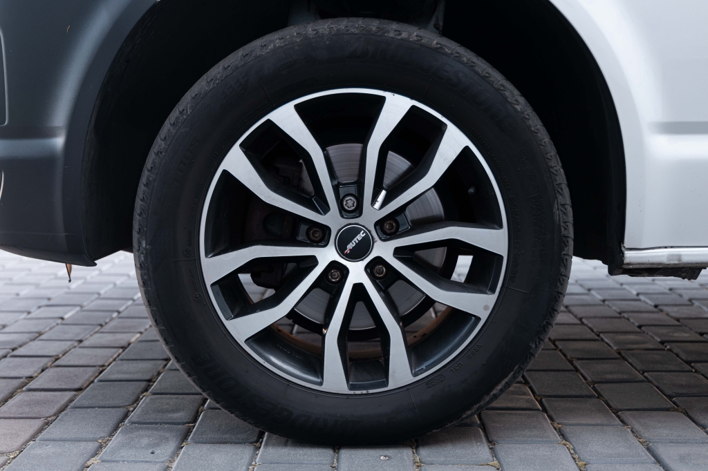 Volkswagen Transporter 2016 фото 10