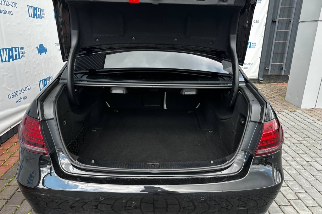 Mercedes-Benz E-Class 2015 4Matic фото Mercedes-Benz E-Class 2015 4Matic фото 26