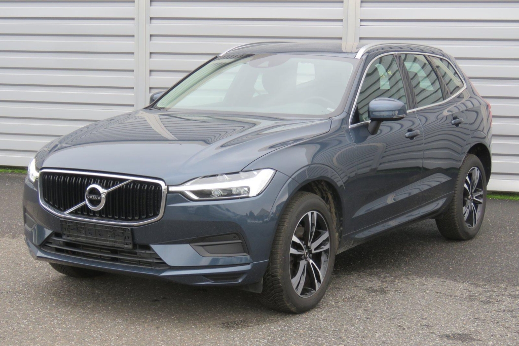 Volvo XC60 2020 фото 8