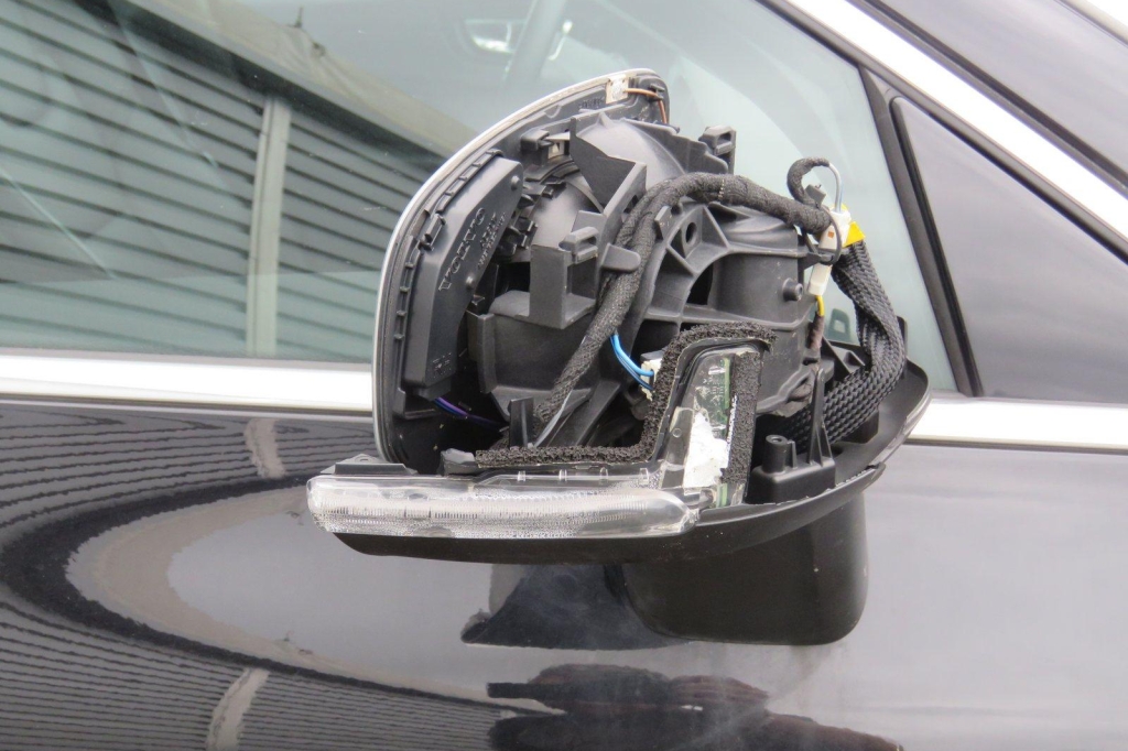 Volvo XC60 2020 фото 13