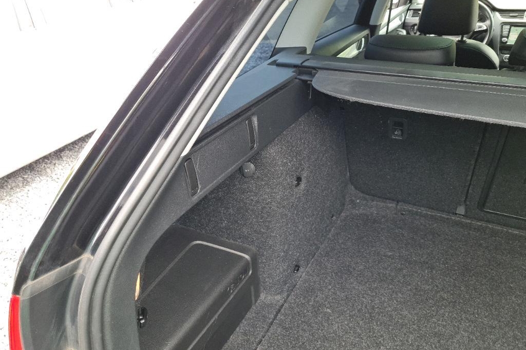 Skoda Octavia Combi 2017 photo 17