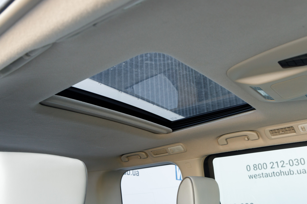 Nissan Quest 2012 фото 25