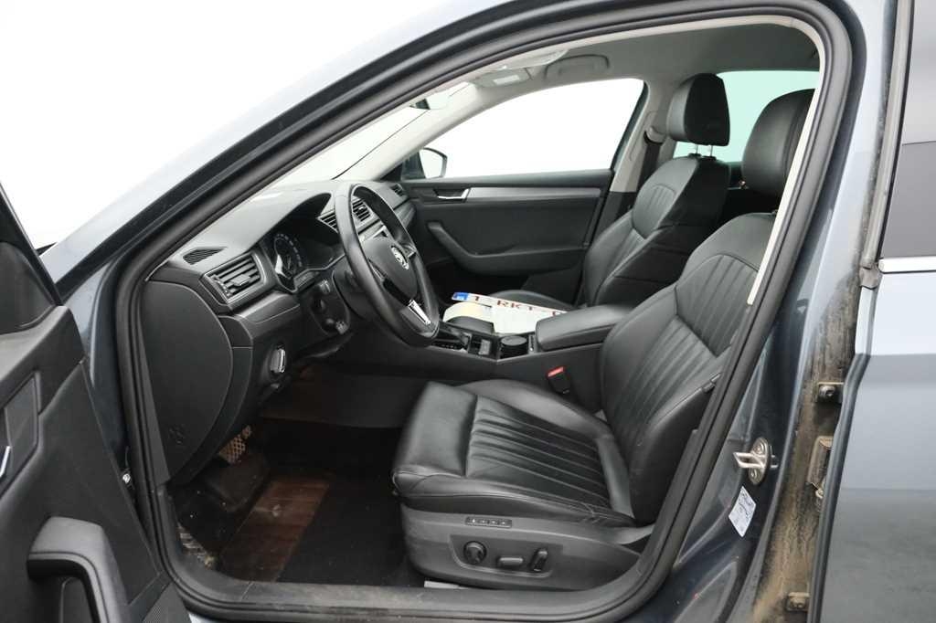 Skoda Superb 2017 фото 4