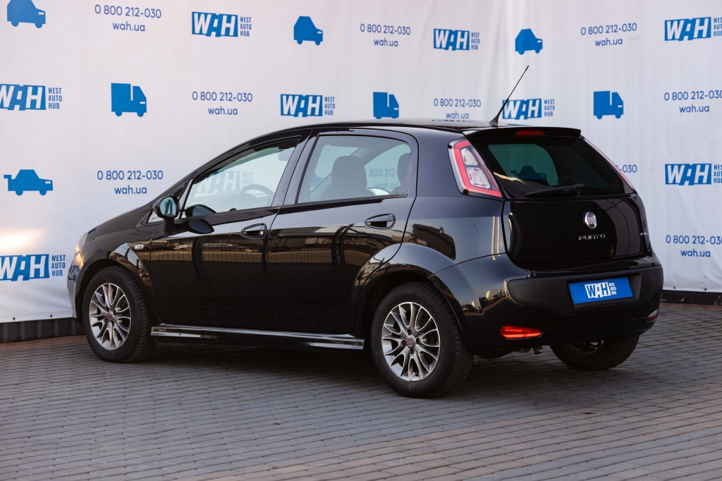 Fiat Punto Evo 2011 photo 9
