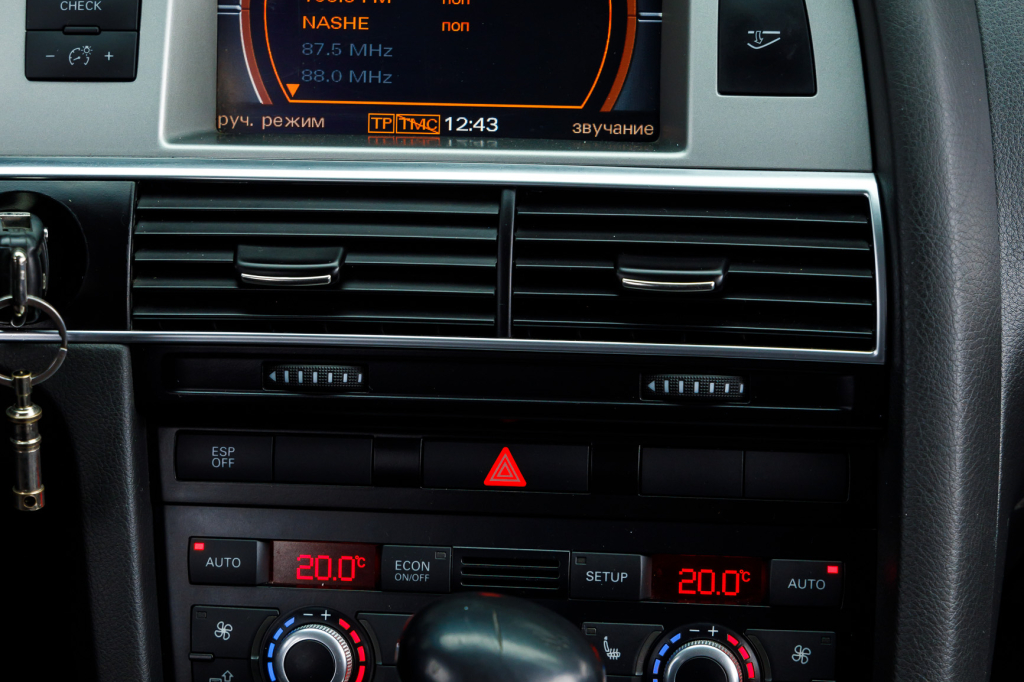 Audi A6 2008 фото 16