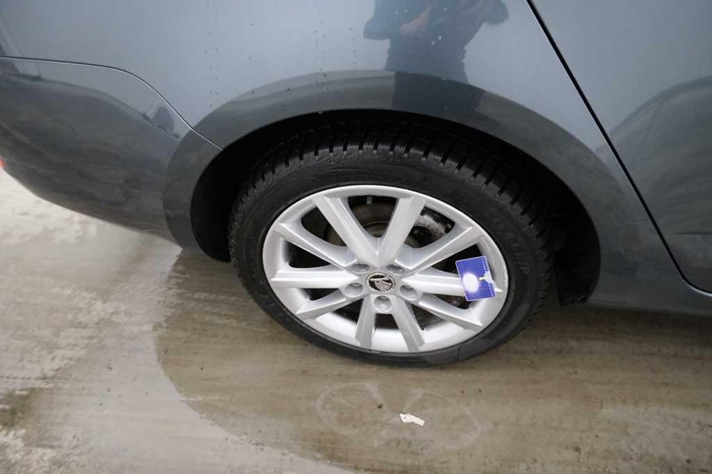 Skoda Octavia 2016 фото 28