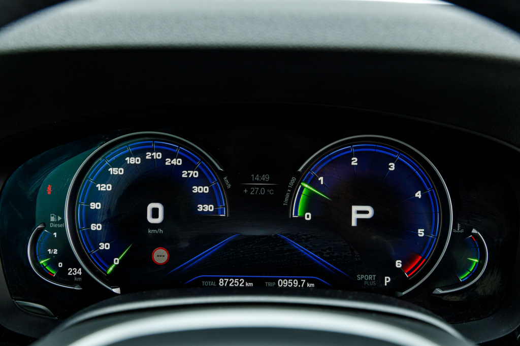 BMW 530 2017 фото 16