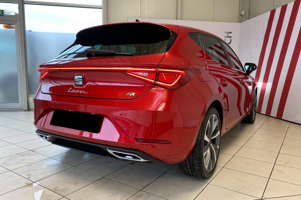 SEAT Leon FR 2020 photo 3