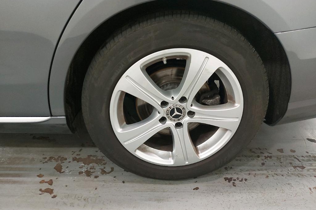 Mercedes-Benz E-Klasse 2017 photo 15