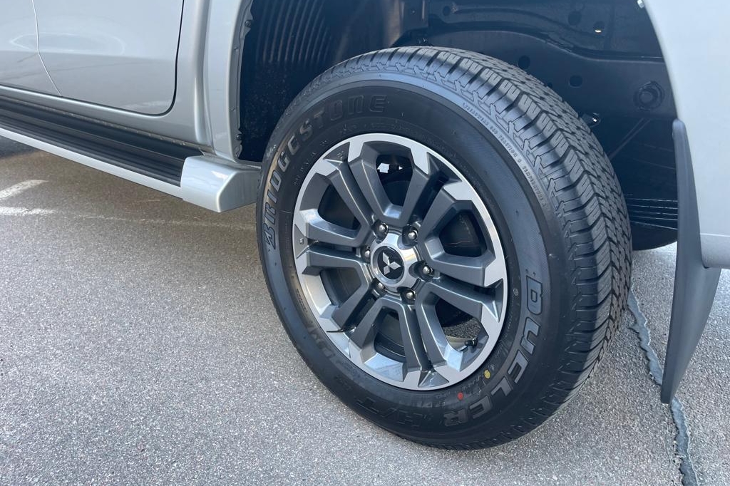 Mitsubishi L 200 2021 фото 6