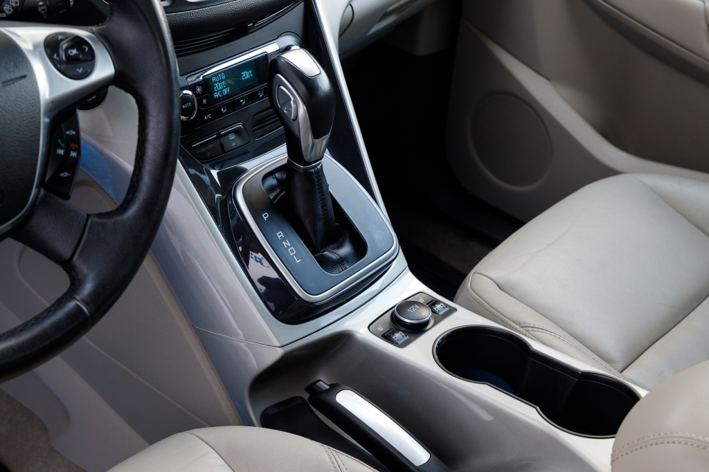 Ford C-Max Hybrid фото 18