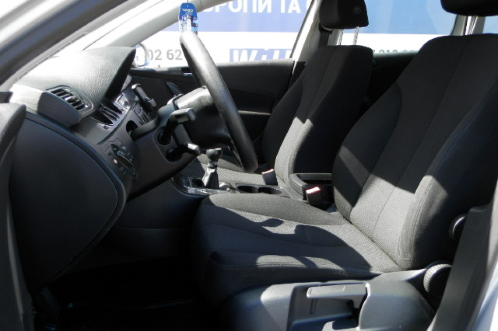 Volkswagen Passat B6 1.6 MPI 2006 photo 13