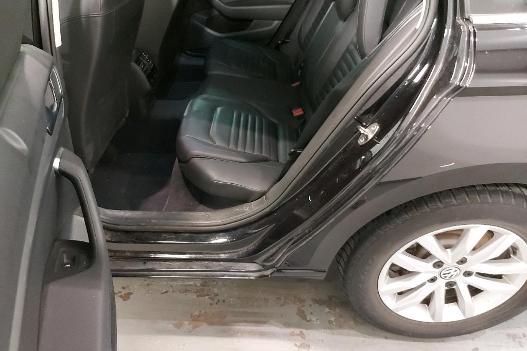 Volkswagen Passat Variant 2016 фото 35