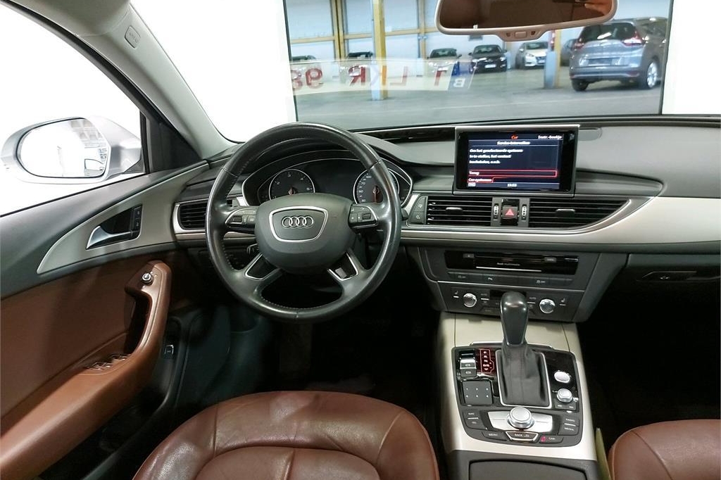 Audi A6 Avant 2015 фото 2