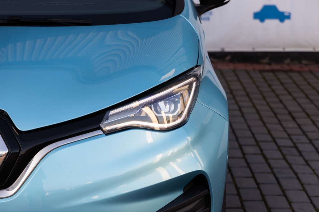 Renault Zoe 2021 фото 1