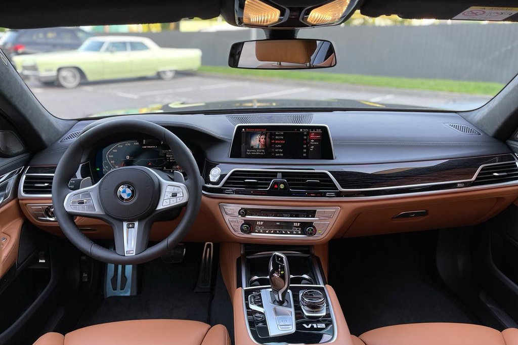 BMW 760 Long XDrive 2022 фото 7