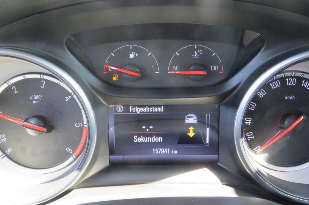 Opel Insignia Sports Tourer 2018 photo 1