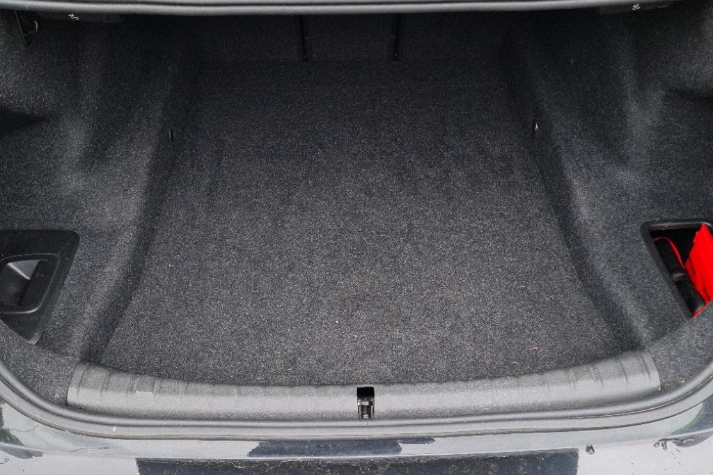 BMW 5 Series 2017 фото 11