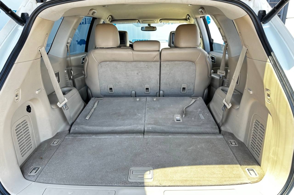 Nissan Pathfinder 2015 фото Nissan Pathfinder 2015 фото 27